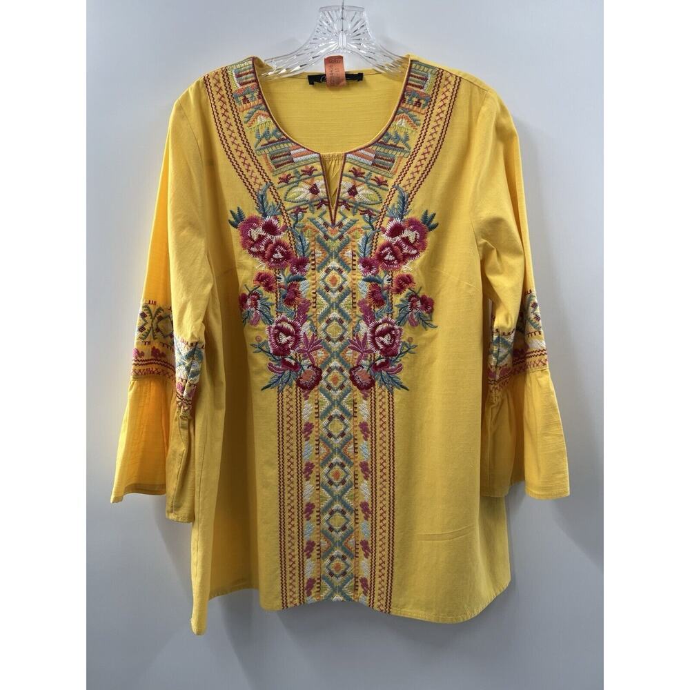 Calessa Women’s 3/4 Bell Sleeve Embroidered V Neck Yellow Tunic Size Medium